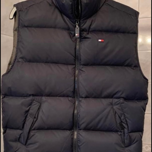 Tommy Hilfiger vest - Picture 1 of 3